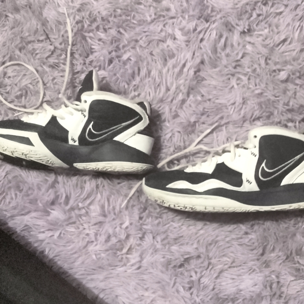 Size 51/2 Nike Jordans
